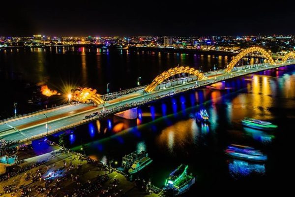 Da Nang Evening Food Tour (Dragon Bridge Show only on weekends)